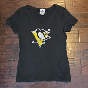 Majestic Black V-Neck Tee Pittsburgh Penguin